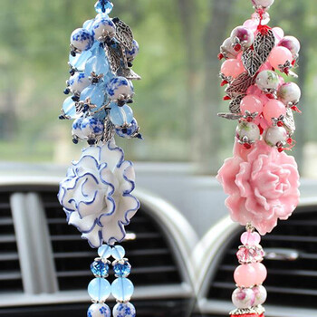 伟德国际牛元素商品走俏商场 红火喜庆迎新年