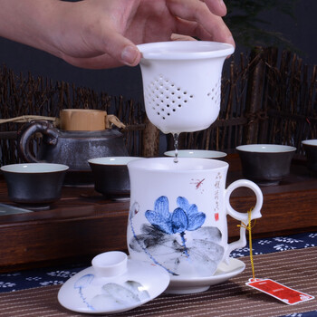 
                                                                                宁不凡 办公杯 陶瓷茶杯 过滤杯会议杯子泡茶杯带盖带茶漏四件套装11*13.5cm 280ml 品悦荷香(礼盒包装)                
