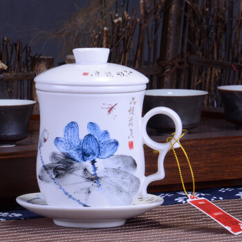 
                                                                                宁不凡 办公杯 陶瓷茶杯 过滤杯会议杯子泡茶杯带盖带茶漏四件套装11*13.5cm 280ml 品悦荷香(礼盒包装)                