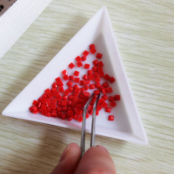 
                                        钟爱一生钻石画满钻方钻十字绣3d客厅钻石绣贴钻画玫瑰花卉卧室挂画 满钻全贴 红色妖姬                