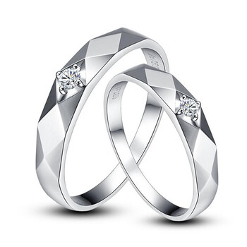 伟德bv1946官网钻石戒指