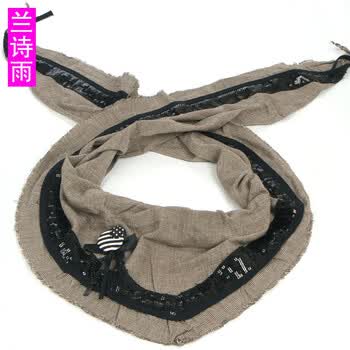 兰诗雨 永恒经典格子亮片 棉围巾BGWJ520018 褐色 均码