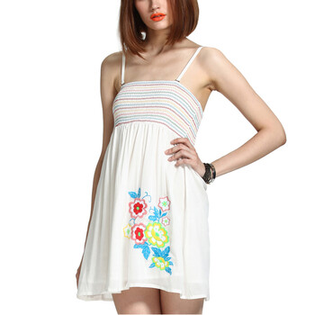 <em>OM</em>/OxygeneMo<em></em>nde <em>女装</em> 2012夏 优雅民族风格