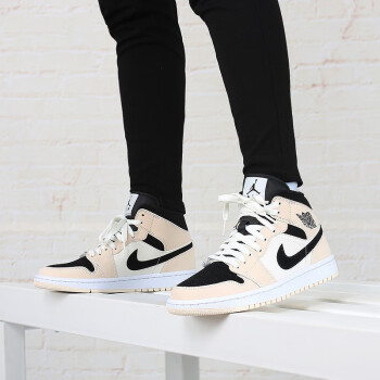 耐克（NIKE）新款女鞋 AIR JORDAN 1 MID AJ1 乔1运动板鞋休闲篮球鞋 BQ6472-800 奶茶 39