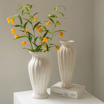  京东鲜花 法式陶瓷小花瓶高级感插花复古美式玫瑰客厅摆件白色艺术奶油风