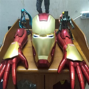 真人11可穿戴钢铁侠手臂手套cosplay成人儿童发光盔甲道玩具模型手套