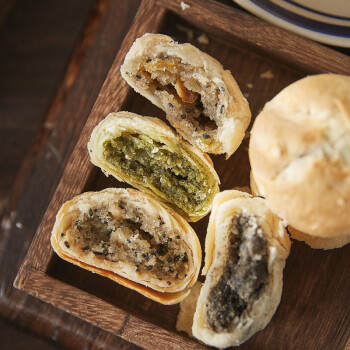 酥皮月饼多口味手工五仁月饼百果苏式老式青红丝大白200g共5个定制