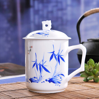 
                                        【敬瓷坊】景德镇骨瓷茶杯 手绘陶瓷杯子 带盖 泡茶杯绿茶杯 办公杯 会议杯 大容量水杯 竹报平安                
