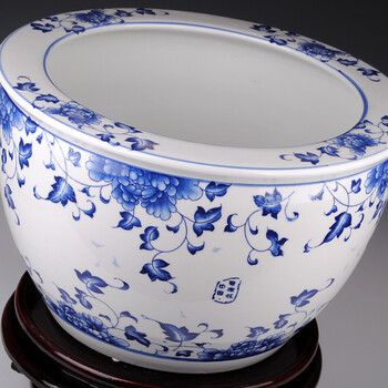 
                                        臻爵家饰 景德镇陶瓷器 青花瓷金鱼缸摆件 睡莲乌龟缸 居家实用 中号                