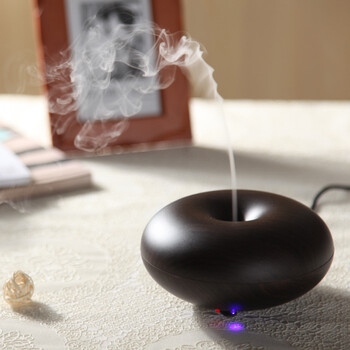 
                                        GXDiffuser 香薰加湿器  办公室家用迷你静音香薰机 净化空气加湿器 深木色                