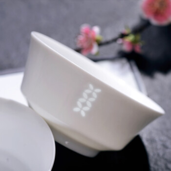古镇 景德镇陶瓷餐具套装创意4碗4筷礼盒装 纯白玲珑手工刻花家庭用微波炉碗套装 念