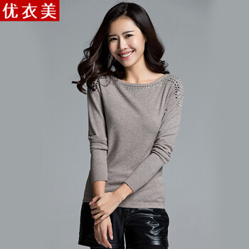 优衣美WA秋冬女装2015新品 钉钻一字领打底针织衫女套头长袖15132 浅驼色 M