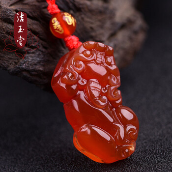 洁玉堂红玛瑙貔貅吊坠时尚本命年转运貔貅项链挂坠头朝左