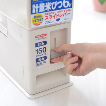 
                                        ASVEL日本计量储米箱米桶塑料米缸6kg/12kg带滑轮厨房防潮面粉桶 12kg                