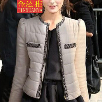 泫雅冬装_泫雅冬装海报公开黑白搭配尽显气质_沪江韩语