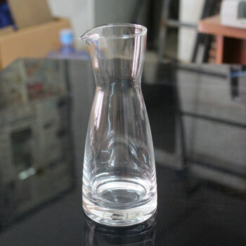 100ml的杯子,100毫升的杯子 分酒器白酒玻璃醒酒器分酒杯无铅玻璃公杯100ml 260毫升jh25