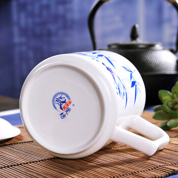 
                                        【敬瓷坊】景德镇骨瓷茶杯 手绘陶瓷杯子 带盖 泡茶杯绿茶杯 办公杯 会议杯 大容量水杯 竹报平安                