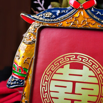 吉祥家 现代新中式相框组合 良辰 创意服饰摆台 金属异形婚庆像框 6寸复古照片框 结婚礼物 相框升龙7寸