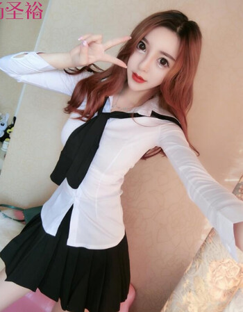 圣裕女主播清纯春网络直播铅球装yy衬衫装夜店性感学生衣服少女小姐75夜场米千克投初中生图片