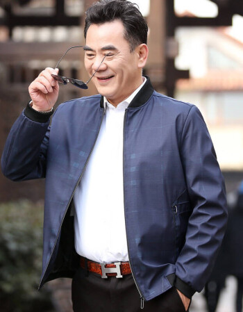 尊尚鸟 2018春季新款时尚棒球夹克男 韩版中年格子薄款帅气男士外套