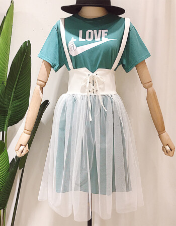 夏尔维纳2018夏季新款韩版时尚英文印花吊带松紧腰薄纱连衣裙 两件套