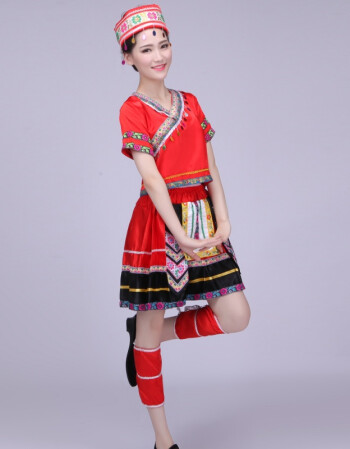 新苗族服装苗族舞蹈演出服云南少数民族壮族女装湘西瑶族舞蹈服饰wqq