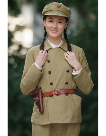 2018夏新款女军装演出服装解放土黄色表演服装志愿抗美援朝49式50式