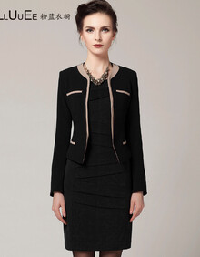 2013<em>粉蓝春季</em>新款正品<em>女装</em> 黑白两色V领长袖