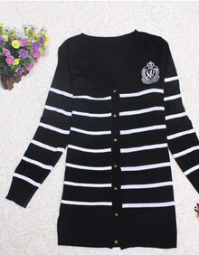蓝枝雪 学院英伦风徽章 条纹<em>中长针织开衫</em> HLY