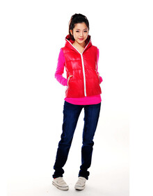 尚优彩帛新款<em>带帽</em>加厚无袖<em>羽绒</em>背心<em>马甲</em>红色白