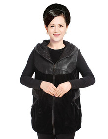 良品日记原创<em>中老年</em>女装<em>时尚</em>拼接<em>长款马甲</em>大码