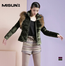 米尚MISUN2013新款<em>羽绒女士</em>时尚奢华貉子毛