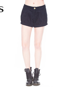 <em>艾格 ES</em> 灯芯绒休闲<em>短裤</em>13032025840 黑色 1