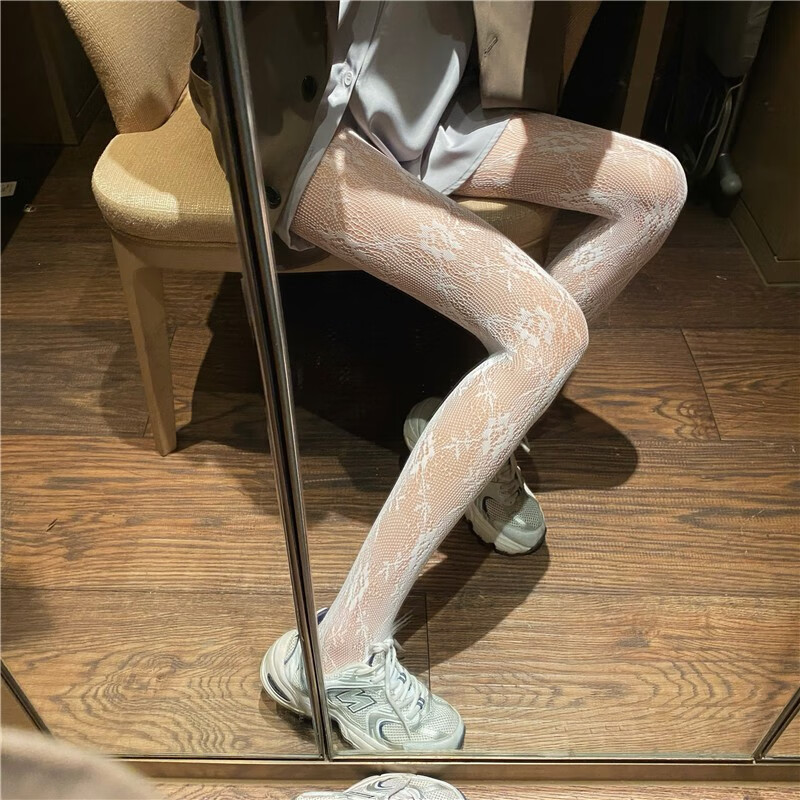 俞兆林丝袜女黑丝超薄款夏季光腿神器春秋性感渔网jk黑色ins网红袜