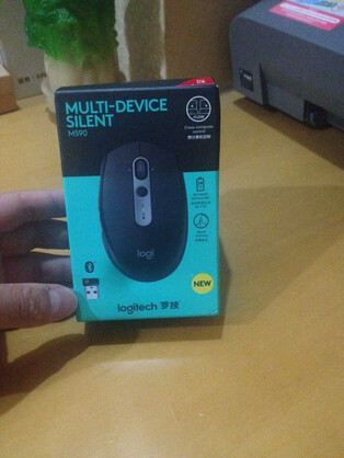 罗技(logitech)m590 多设备静音无线鼠标 无线蓝牙优联双模跨计算机