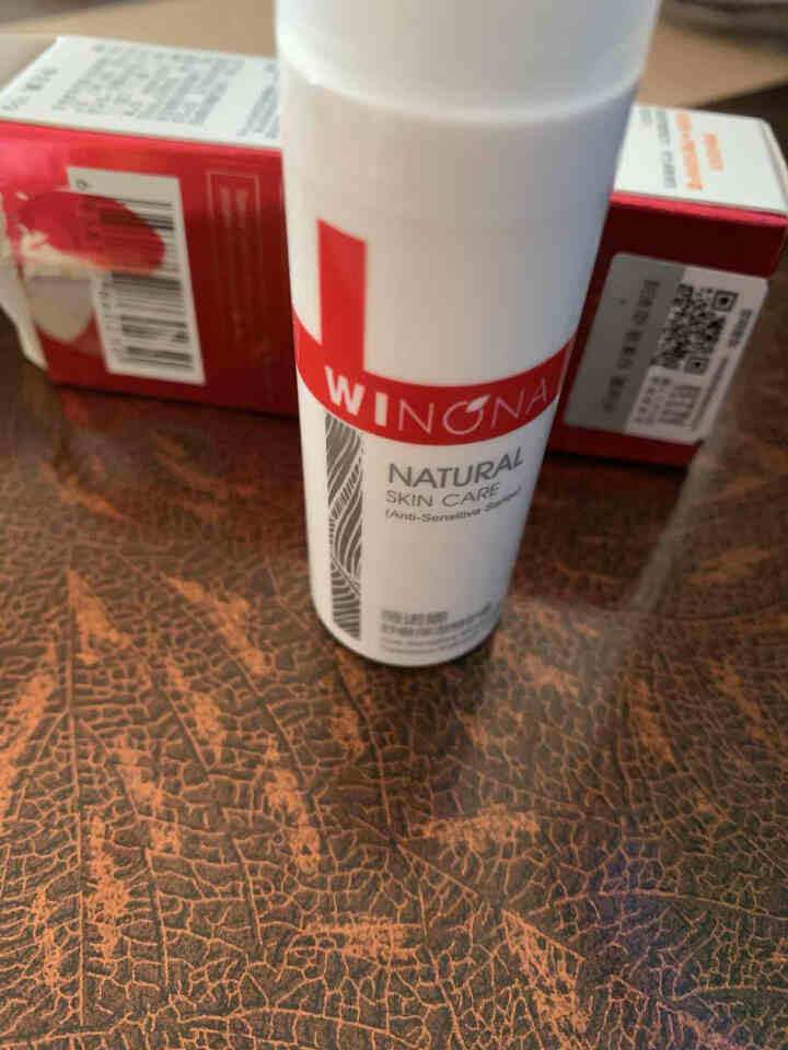 薇诺娜(WINONA) 舒敏保湿特护霜15g（乳液面霜 保湿霜 修护泛红肌肤 敏感肌肤护肤品化妆品）怎么样，好用吗，口碑，心得，评价，试用报告,第2张