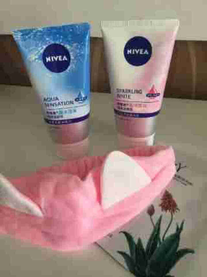 妮维雅（NIVEA）女士洗面奶美白淡斑保湿补水深层清洁毛孔控油抗痘学生洁面乳 晶纯皙白+凝水活采共300g怎么样，好用吗，口碑，心得，评价，试用报告,第2张