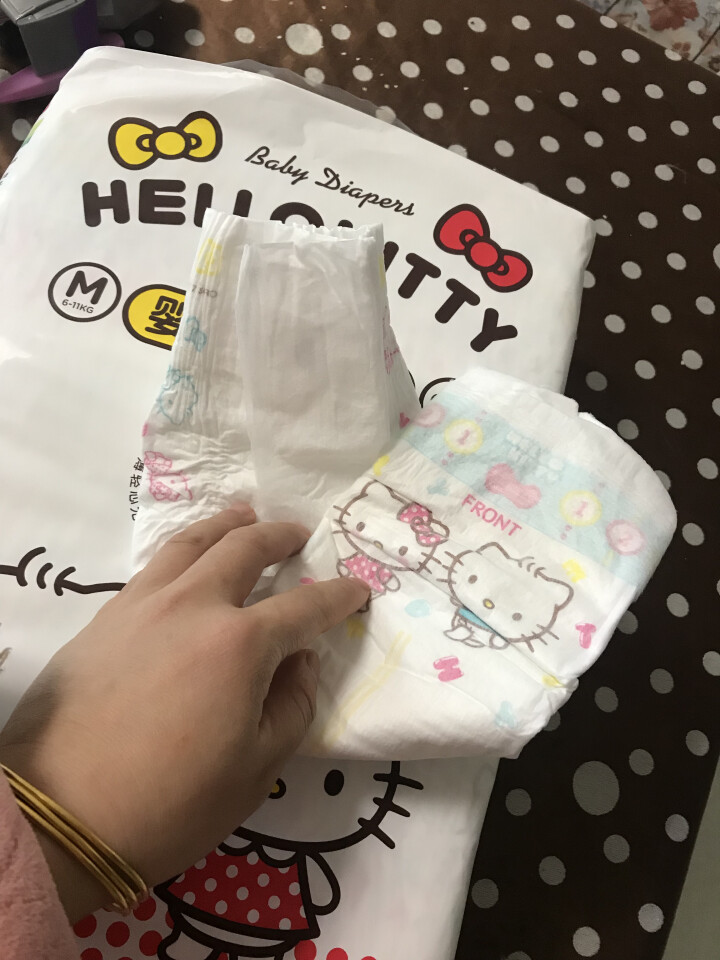 贝因美 HelloKitty纤薄清爽超薄透气婴儿纸尿裤宝宝尿不湿 中号M64片【6,第4张