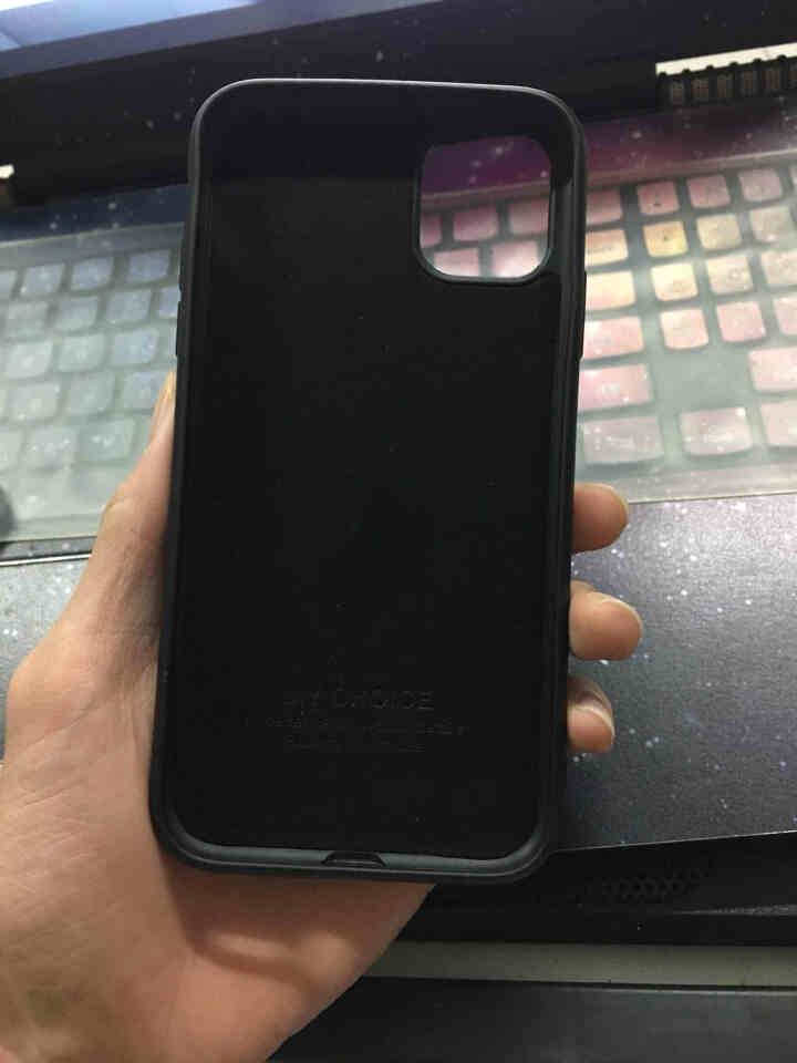 琛颢 苹果11手机壳iPhone11Pro Max液态硅胶11pro全包防摔女男硅胶软壳潮牌保护套 苹果11(6.1寸）简约黑怎么样，好用吗，口碑，心得，评价，,第3张