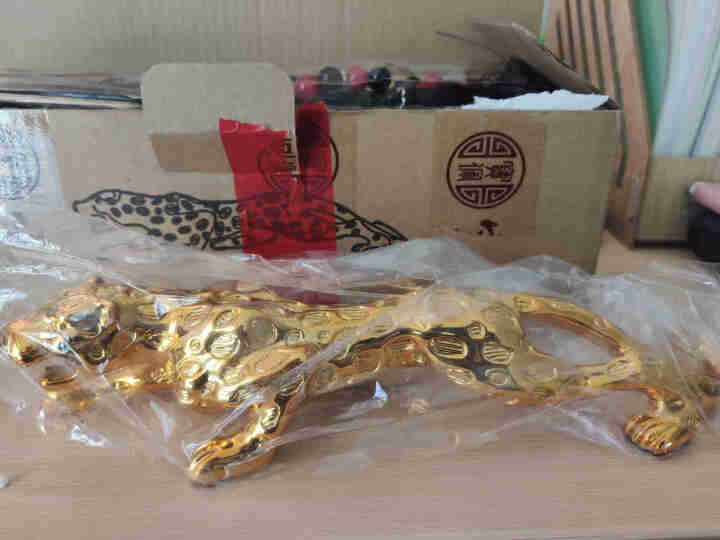 宝佩 金钱豹汽车摆件大号金钱抱座式金色豹子实心车载饰品车内战豹车上汽车用品创意装饰新款2020 金色【特大号31CM】怎么样，好用吗，口碑，心得，评价，试用报告,第4张