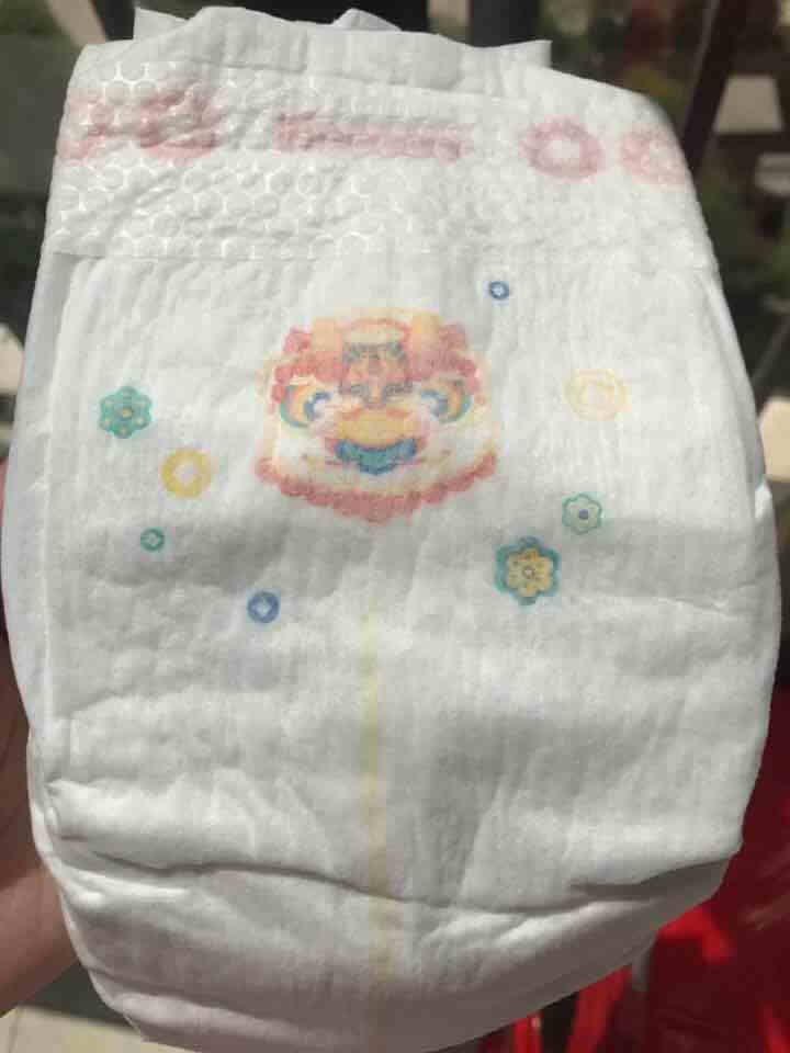 好奇Huggies 皇家铂金装纸尿裤 M4片怎么样，好用吗，口碑，心得，评价，试用报告,第2张