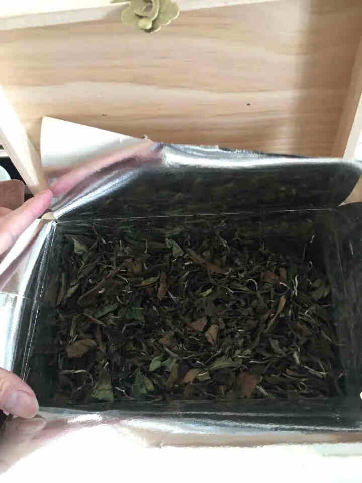 港茗茶品老白茶手提礼盒2017年福鼎干仓存放寿眉大份量散茶牛皮纸环保木盒200g送长辈诚意好礼 福鼎老白茶怎么样，好用吗，口碑，心得，评价，试用报告,第3张