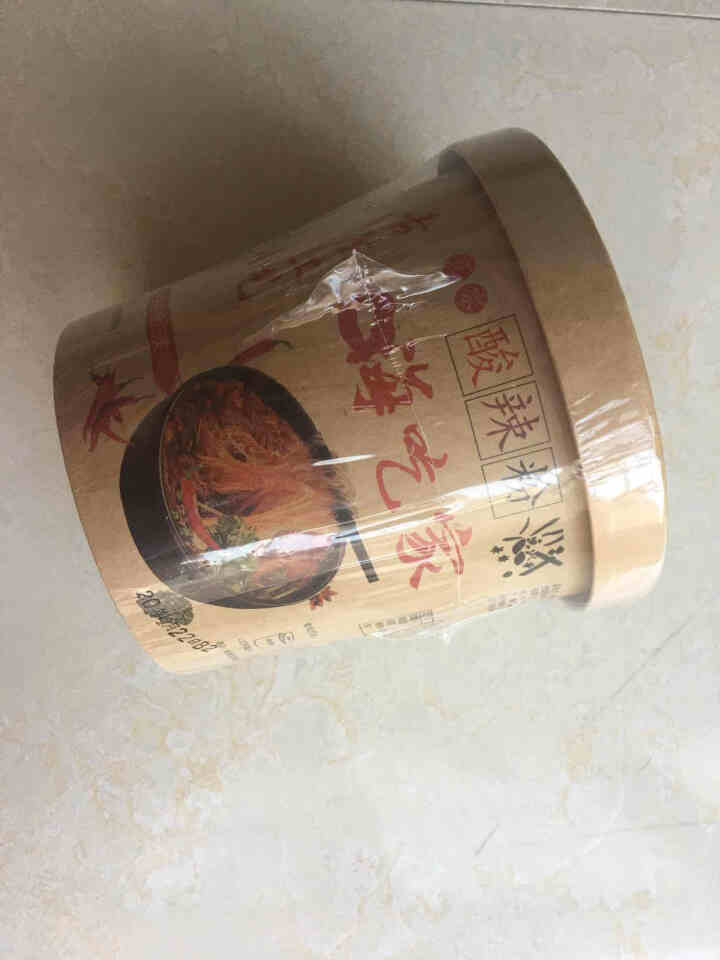 酸辣粉嗨吃家纯手工重庆 145g*6桶12桶整箱装 红薯粉泡面即食惑客学生夜宵懒人麻辣方便食品能吃饱 145g*6桶怎么样，好用吗，口碑，心得，评价，试用报告,第3张