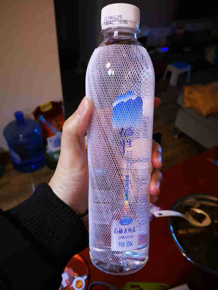 石林天外天 云南天然碱性水 矿泉水 520ml*4瓶非苏打水无气非饮料弱备孕饮用水怎么样，好用吗，口碑，心得，评价，试用报告,第4张