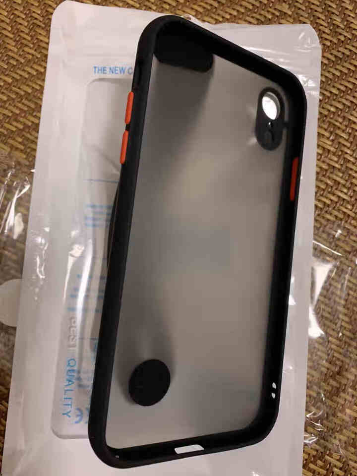 和钛苹果11手机壳iphone11promax手感保护套xs/xr磨砂7/8plus防摔潮牌腕带男女 磨砂撞色腕带黑色蜜蜂 苹果11怎么样，好用吗，口碑，心得，,第4张