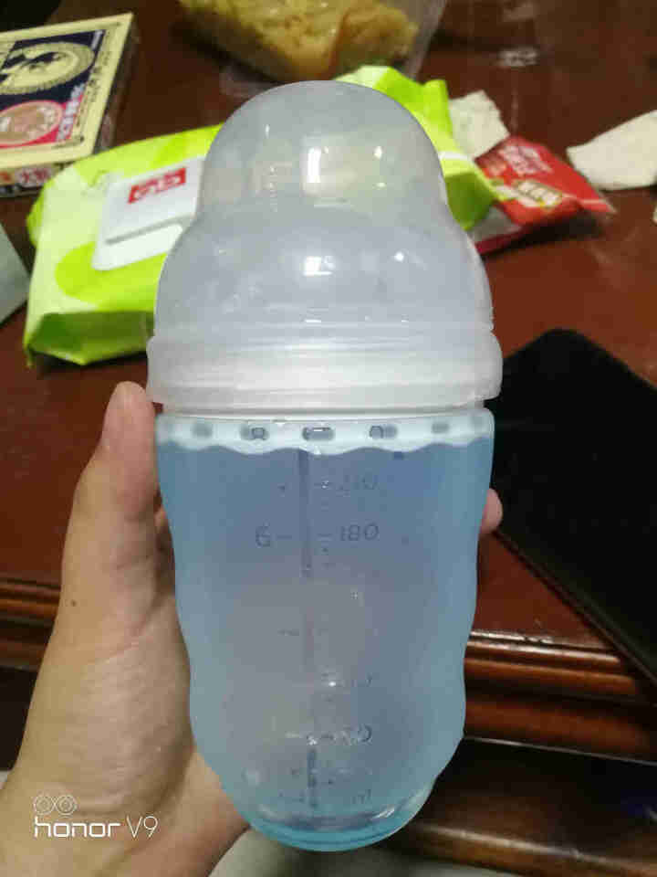 Olababy 硅胶奶瓶240ml美国进口欧拉宝贝彩趣宽口径仿真母乳防摔断奶好物多功能奶瓶 天空蓝奶瓶(240ml)+中速奶嘴怎么样，好用吗，口碑，心得，评价，,第4张