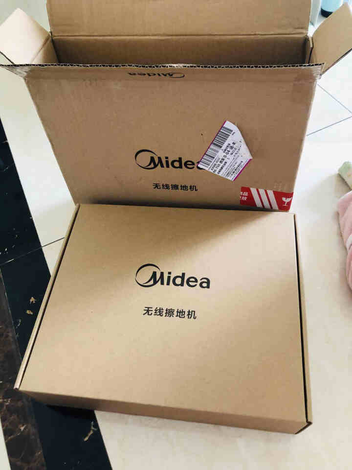 美的（Midea）无线手持擦地机FC3 手持拖把拖地机 扇形水雾喷水 深度清洁无线操控 白色怎么样，好用吗，口碑，心得，评价，试用报告,第2张