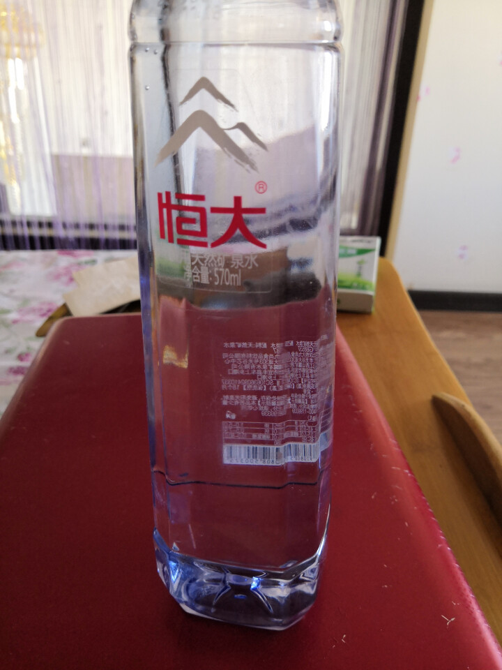 恒大 天然矿泉水 饮用水 瓶装水 非纯净水商务用水 570ml*1瓶（样品不售卖）怎么样，好用吗，口碑，心得，评价，试用报告,第2张