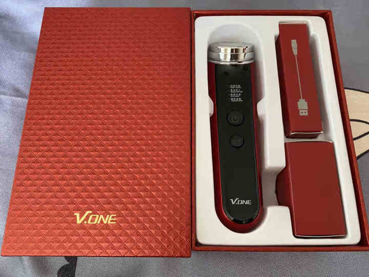 张嘉倪同款 V.ONE美容仪器脸部按摩清洁面家用电动精华面膜导入嫩肤仪红蓝光提拉紧致 中国红【明星限量款】 标配版怎么样，好用吗，口碑，心得，评价，试用报告,第3张