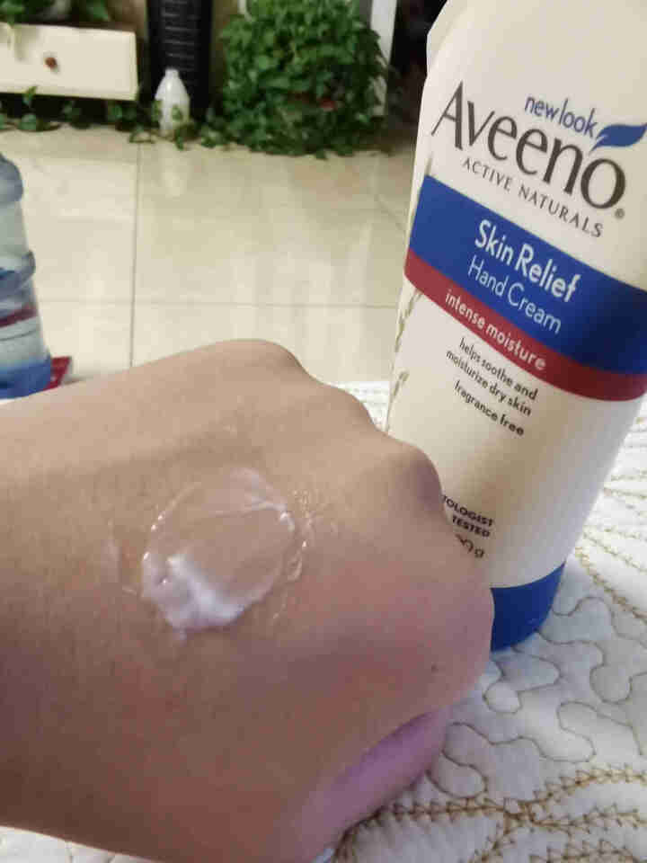 艾惟诺（Aveeno）艾维诺 护手霜天然舒缓柔嫩恒润手霜深层滋润 补水保湿 预防干裂护手霜 原装进口 妈妈舒缓柔嫩恒润护手霜 100g怎么样，好用吗，口碑，心得,第4张